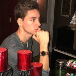 Meet your Posher, Tyler